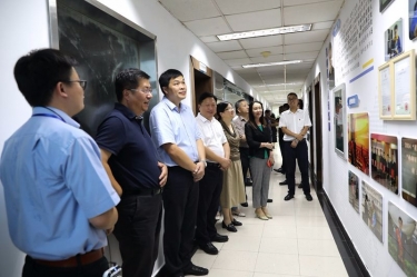 浙江省政协工会界别组来k1体育调研新时代工匠培育工作