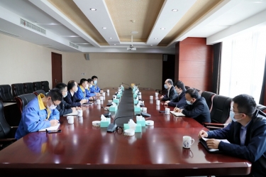 平湖市委书记仲旭东一行莅临k1体育调研企业疫情防控和复工复产工作