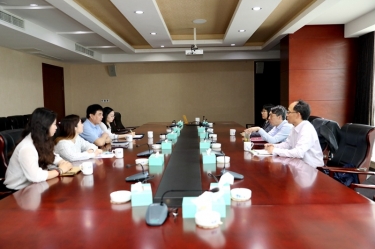 平湖市关工委主任邱其良莅临k1体育调研下一代工作