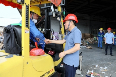 致敬高温下的汗水与热血！