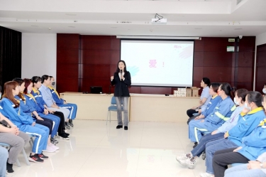 以爱为线，以懂为梁 | k1体育开展“与青春期孩子的沟通——懂是爱的前提”互动沙龙活动